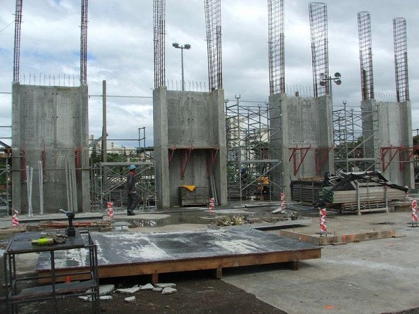 3-competition-05-02-2014-2eme-etage-beton-coule-auteur-Fred-Salle-vue-avant.JPG